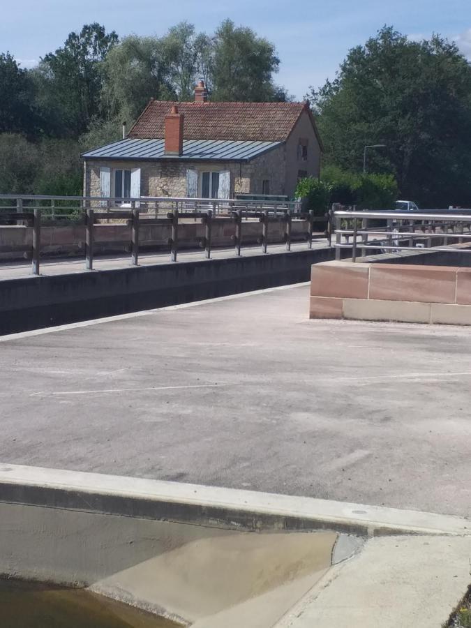 La Maison Du Canal Vaux  Luaran gambar